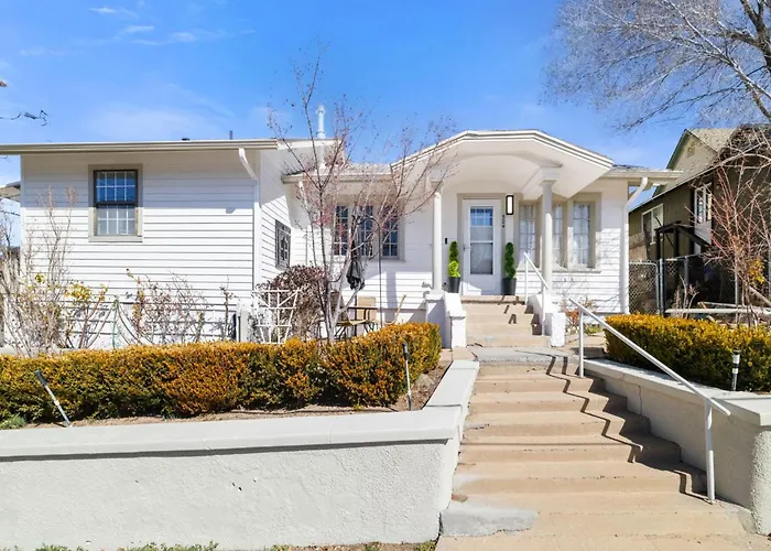 Craftsmen Gem 2-br House Walk Whiskey Rowsleep 6 Prescott